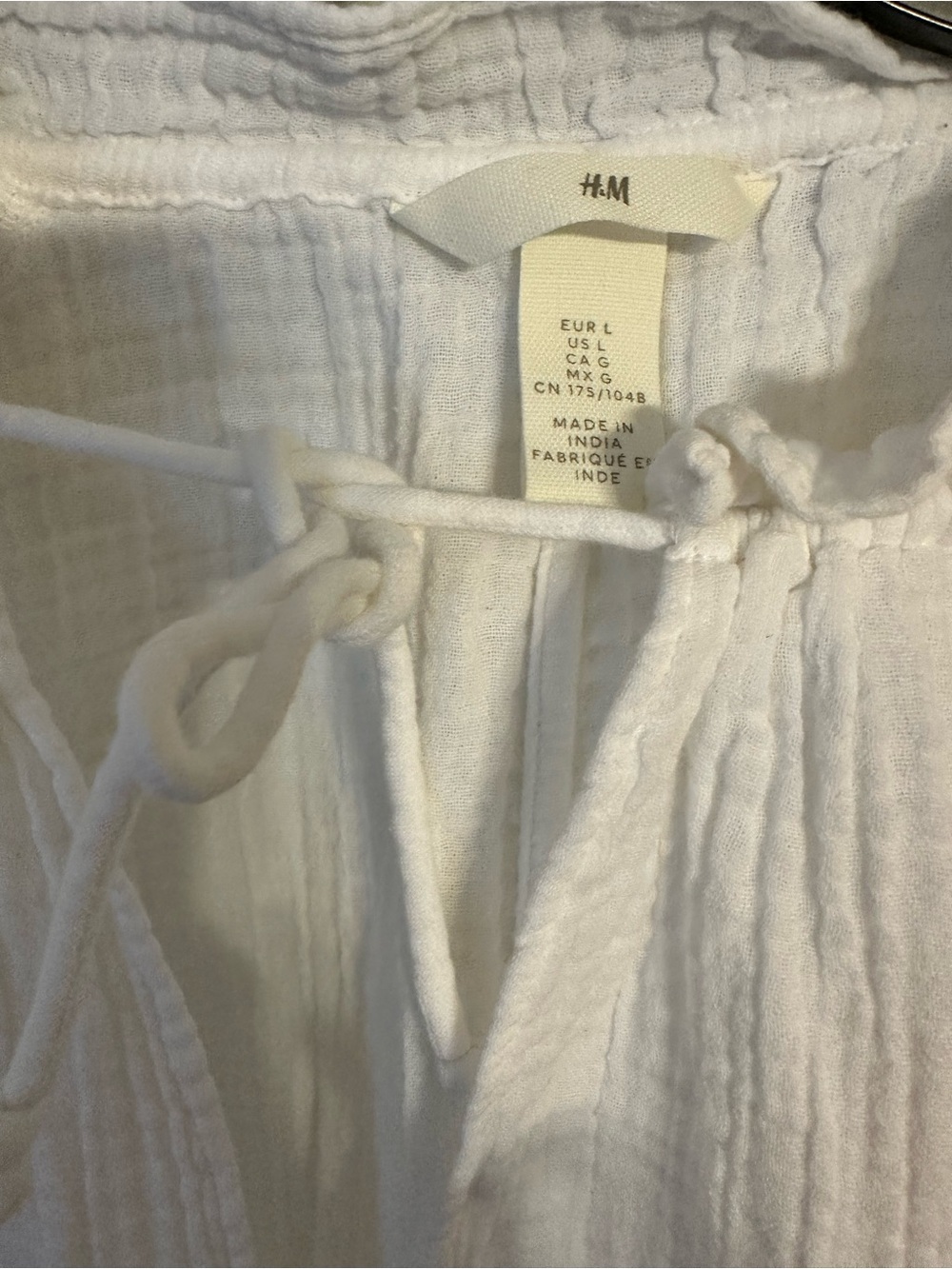 H&M White Textured Tie-Front Blouse